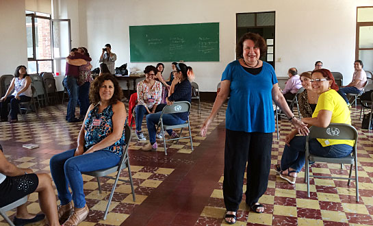 Susan Gregory leads her workshop in Queretaro, Mexico